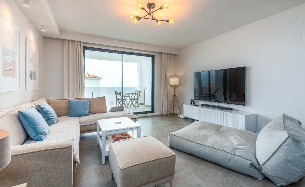Luxurious Apartment With Sea Views Blue Suites B2-103 Манилва Екстериор снимка