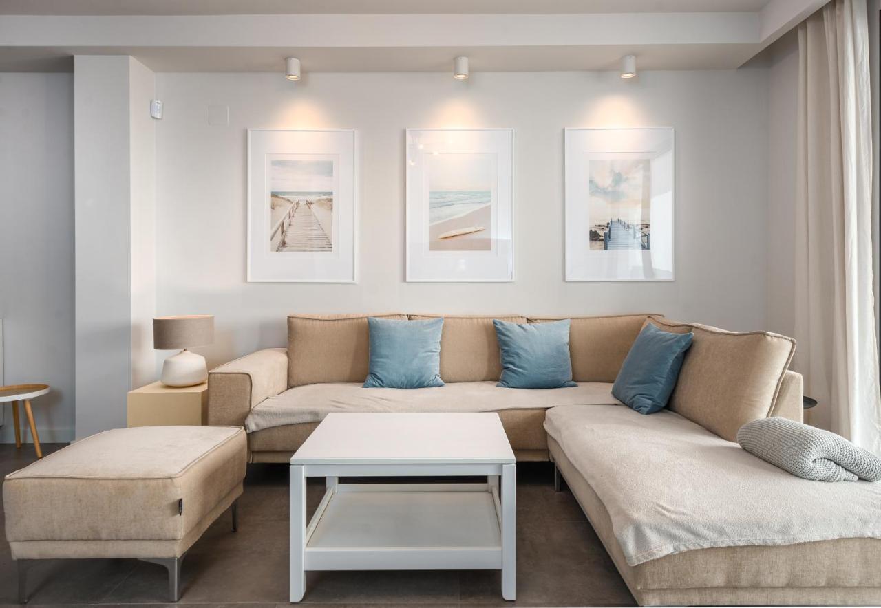Luxurious Apartment With Sea Views Blue Suites B2-103 Манилва Екстериор снимка